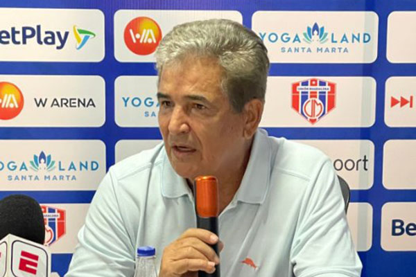 Según el técnico santandereano, en ningún equipo que ha dirigido lo habían tratado mal y que no se dejaría irrespetar.