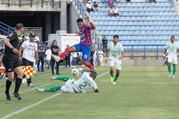 El Unión Magdalena último en la tabla de posiciones y primero en la del descenso, espera tener un buen juego; José Mercado, jugador del Unión Magdalena.