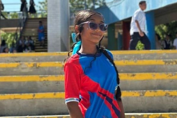 Raquel Solorzano, Campeona de los 200 metros planos en la disciplina de atletismo juvenil. Foto cortesía Colegio Aluna Raquel Solorzano, Campeona de los 200 metros planos en la disciplina de atletismo juvenil. Foto cortesía Colegio Aluna