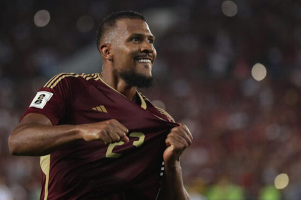 Salomón Rondón, Delantero de la selección de Venezuela y máximo anotador histórico de ‘la vinotinto’. Foto EFE/ Juan Ignacio Roncoroni Salomón Rondón, Delantero de la selección de Venezuela y máximo anotador histórico de ‘la vinotinto’. Foto EFE/ Juan Ignacio Roncoroni