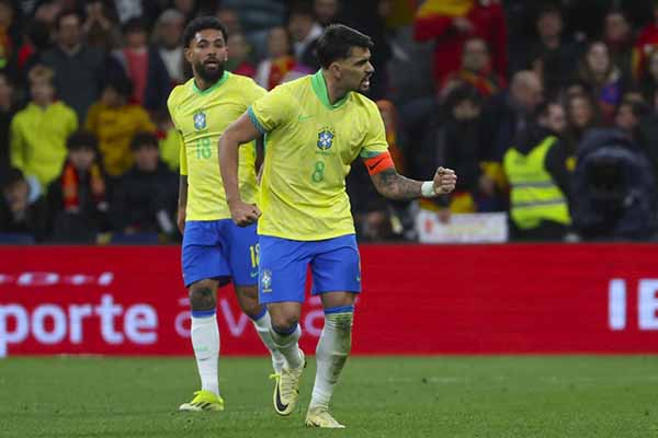Lucas Paquetá, volante ofensivo de la selección de Brasil. EFE/Kiko Huesca