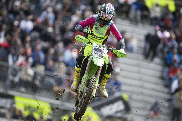 Daniella Acosta, piloto colombiana de la disciplina de enduro, y quien se quedó con el tercer lugar del Campeonato Latinoamericano en Mendoza, Argentina. Foto EFE 
