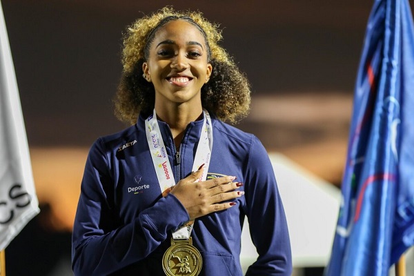 Sara Cuesta, atleta colombiana que se clasificó al Campeonato Mundial después de conseguir la medalla de oro en los 400 metros planos. Foto Comité Olímpico Colombiano 