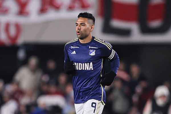 Fotografía de archivo del 9 de julio de 2024 que muestra a Radamel Falcao García de Millonarios durante un partido, en Buenos Aires (Argentina). EFE/ Str/ archivo