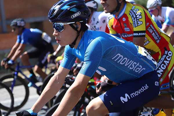 Einer Rubio, ciclista colombiano del equipo Movistar. Foto FedeCiclismo