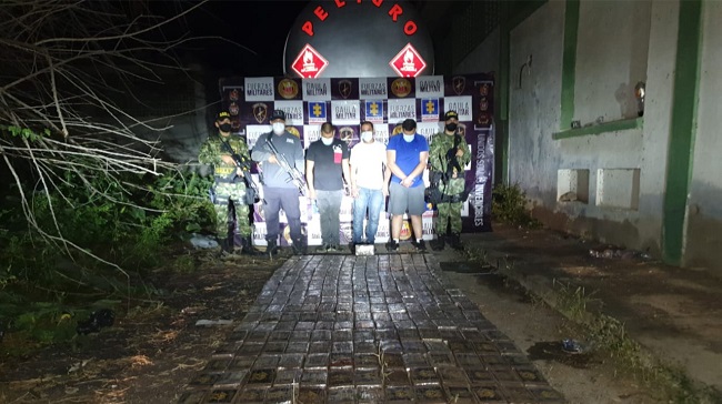 Los capturados junto con la droga fueron dejados a disposición de la Fiscalía General de la Nación seccional Santa Marta.