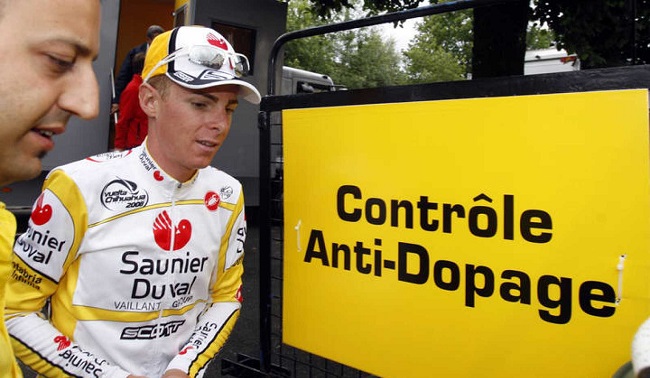 El ciclista italiano Riccardo Riccó, había logrado el segundo lugar en el Giro de Italia corrido en 2008. Foto RTVE.es