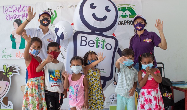 El objetivo de Fundaprobic es trabajar en programas y procesos para el bienestar integral de la comunidad, por medio de los cuales pueda ofrecer asistencia social a la niñez, la adolescencia y el adulto mayor.