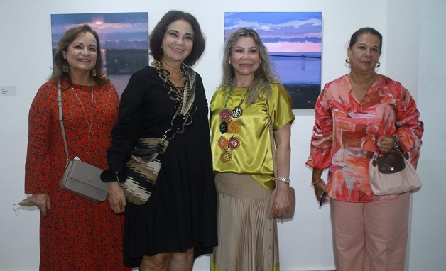 Mariluci Fernández de Castro, Orienta Daza, Ingeborq de Pumarejo y Mónica Giraldo.