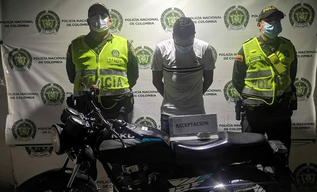 Juan David Martínez Rodríguez, detenido en un operativo policial.