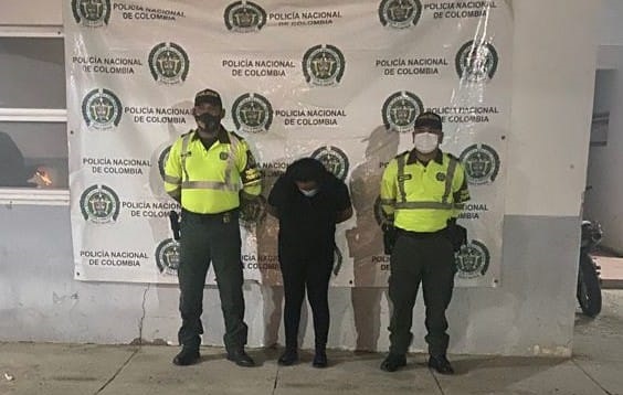 Jackeline Acosta Sierra, detenida para responder por porte, tráfico y distribución de estupefacientes.
