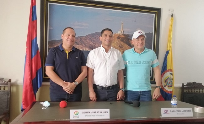 Nueva mesa directiva: Jair Mejía presidente, Álex Velázquez primer vicepresidente y William Lara segundo vicepresidente.