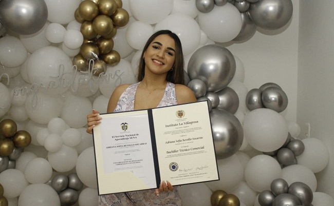 Adriana Sofía Rebollo Socarrás en la celebración de su grado.
