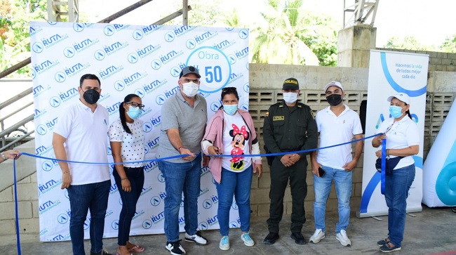 En La Colombia fueron instalados 197 postes, 6.2 kilómetros de red en media y baja tensión y 7 nuevos transformadores.