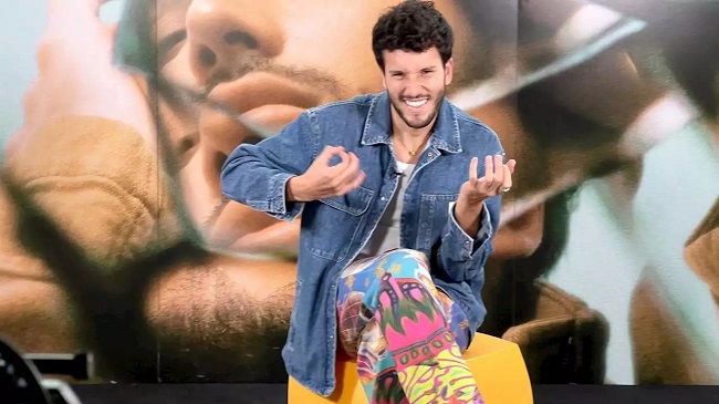 Sebastián Yatra, cantante y compositor colombiano.