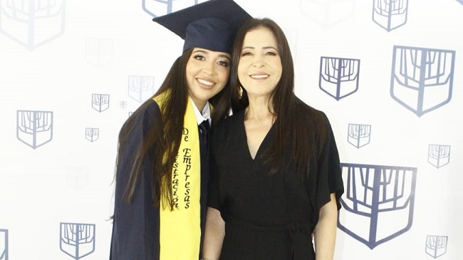 Sara María Pérez Gutiérrez y su mamá Fanny Gutiérrez.