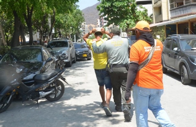 Las acciones policiales se vienen implementando en los diferentes sectores de Santa Marta y su área metropolitana.