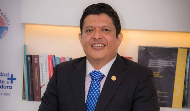 El rector de la Universidad del Magdalena, Pablo Vera Salazar, se mostró respetuoso de la petición de la Contraloría Departamental.