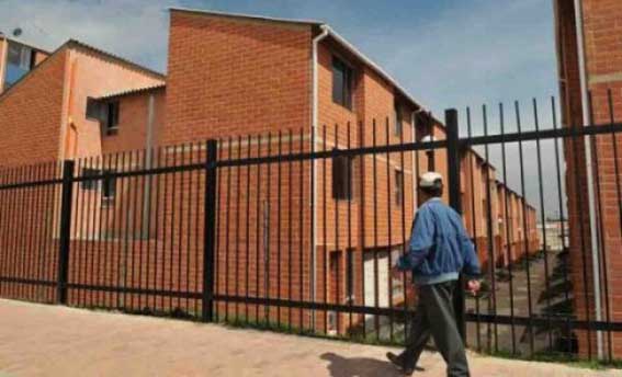 Se hizo una reunión a puerta cerrada entre el Minvivienda y Contraloría de infraestructura.