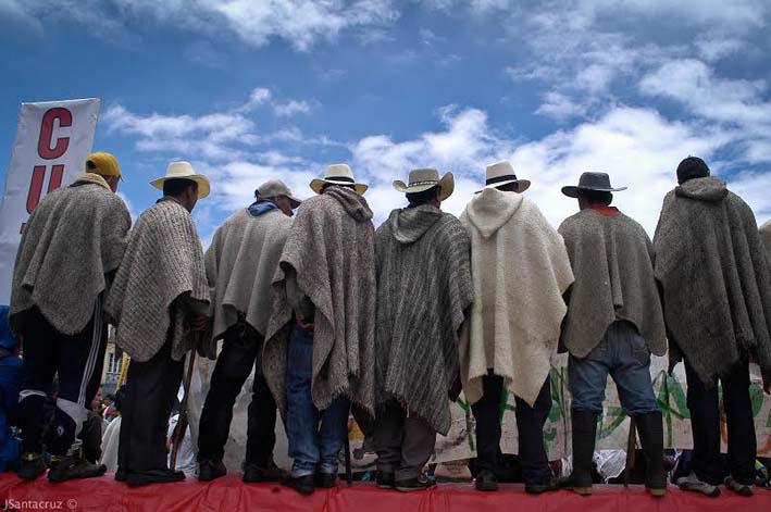 Son más de 3.000 indígenas concentrados en el sector de La María.