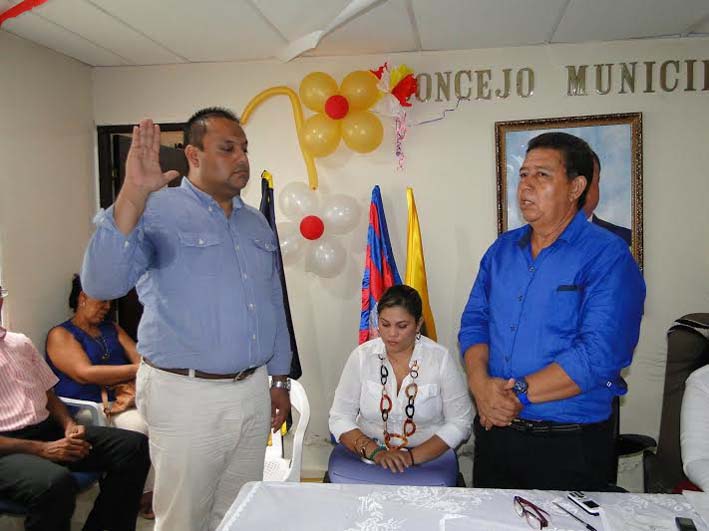 El profesional del derecho dijo que seguirá trabajando por las comunidades menos favorecidas.