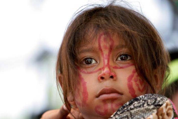 Presidente Santos deberá responder por los niños de la Guajira.