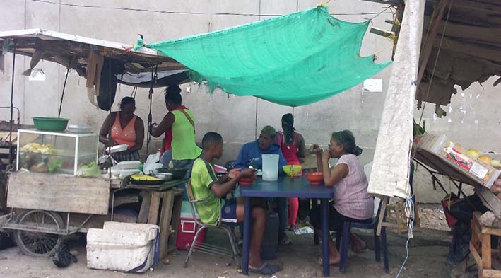 Cada vez más se incrementan estas ventas callejeras 