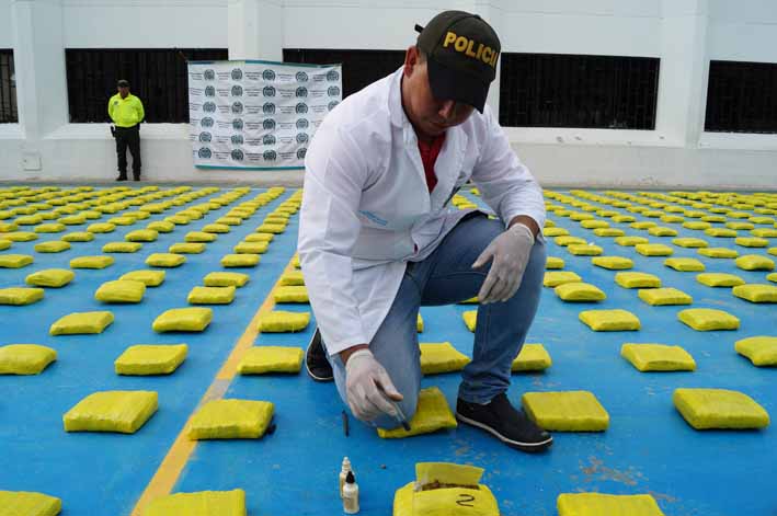 Una tonelada y 400 kilogramos de marihuana fueron decomisados en Maicao.
