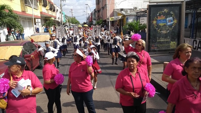 Una caminata por las principales calles de Maicao, realizaron las damas voluntarias de Maicao, con motivo de la celebración este martes 26 de Marzo Día Internacional de la prevención del cáncer de cérvix.