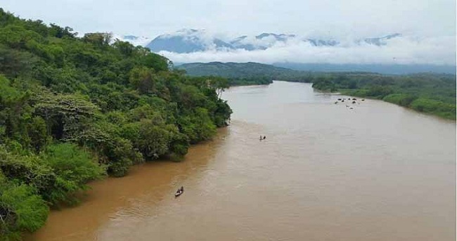Debido a las fuertes lluvias registradas durante la última semana, las cuales han incrementado considerablemente los niveles en el río Magdalena, las autoridades en Santander declararon la alerta roja sobre esta fuente hídrica.
