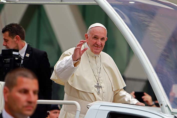 El Papa Francisco se pronunció por el caso de la joven holandesa Noa Pothoven, de 17 años, que supuestamente decidió poner fin a su vida.