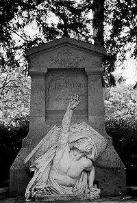 Monumento funerario de Julio Verne.Foto: Manuel Jesús Segado-Uceda/ Editorial Almuzara