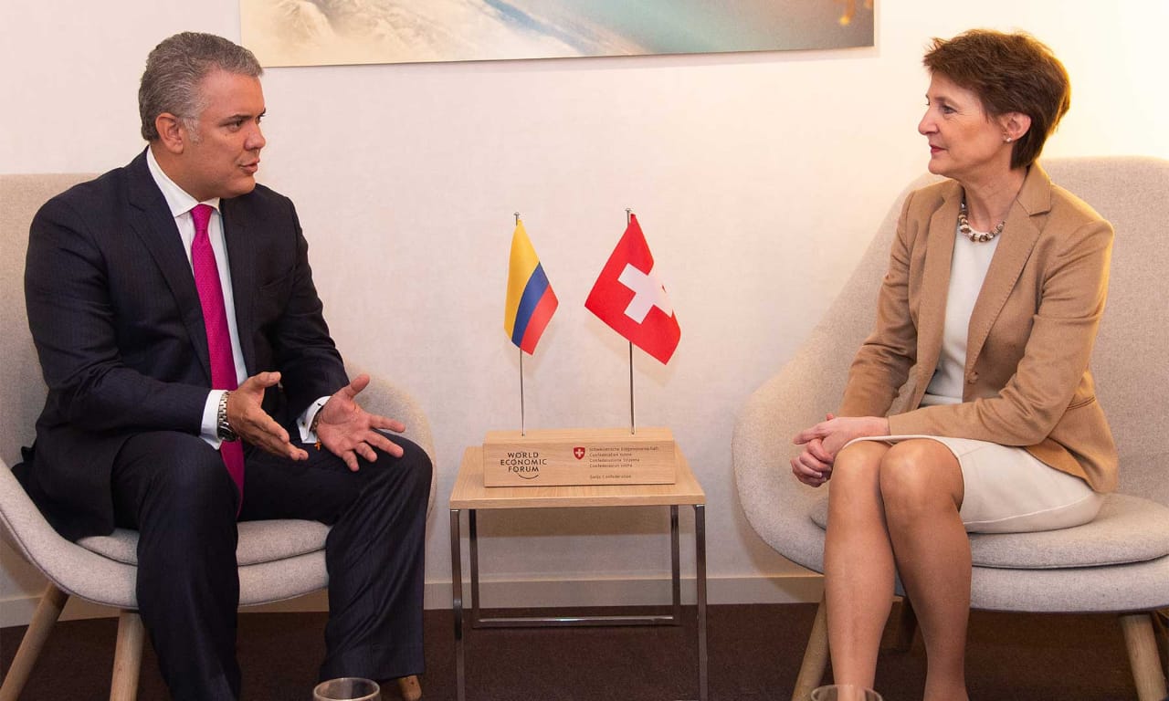 La presidenta de  Suiza, Simonetta Sommaruga, sostuvo este miércoles el Presidente de Colombia, Iván Duque Márquez, al iniciarse su agenda de trabajo en la ciudad alpina de Davos
