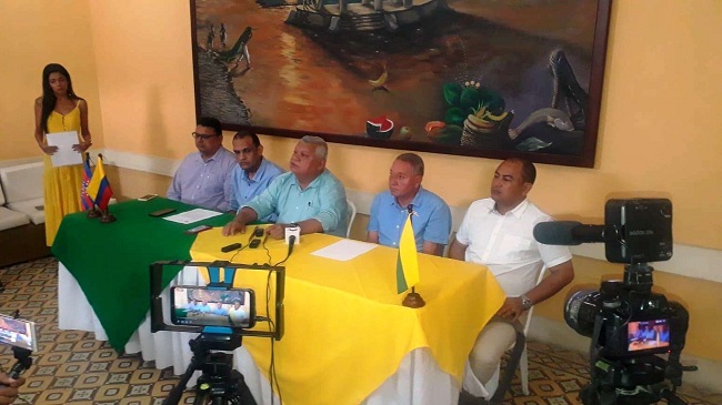 El alcalde Tete junto a varios de sus secretarios manifestaron estar trabajando para las próximas fiestas del Caimán.