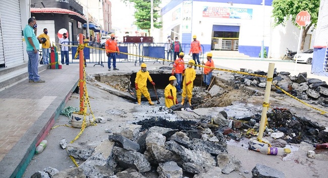 La Gerencia de Infraestructura junto a la Essmar están revisando otros puntos de la ciudad que también están afectados por esa socavación.