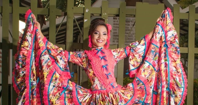 Yeisica Gutiérrez Calvo, será la encargada de representar al Departamento en el Imperialato Nacional de la Cumbia 2020- 2021.