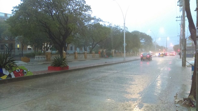 Según el reporte de las autoridades distritales, más de 10 barrios de la ciudad se vieron afectados por las lluvias durante este fin de semana.
