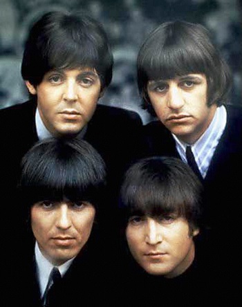 Foto de archivo sin fecha muestra al grupo musical británico “The Beatles”. Desde arriba, en el sentido de las agujas del reloj, se ven Paul McCartney, Ringo Starr, George Harrison y John Lennon.
