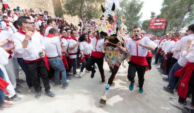 La Carrera de los Caballos del Vino, en Caravaca de la Cruz, en España, también pasó a formar parte de la lista de la Unesco.