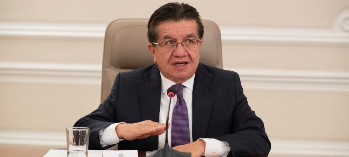 Fernando Ruiz Gómez, ministro de Salud.