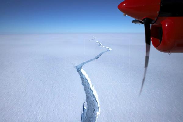 Este viernes, los instrumentos de detección en la superficie de la plataforma de hielo Brunt confirmaron la separación.