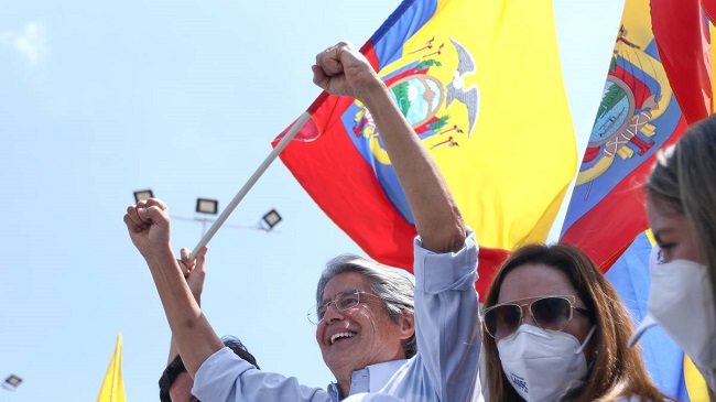 El candidato centroderechista Guillermo Lasso, fue elegido como el nuevo presidente electo de Ecuador.