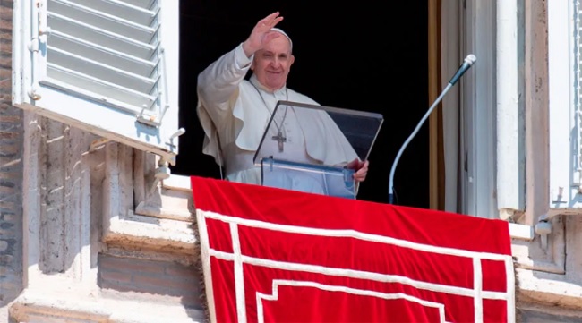 El Papa Francisco durante el rezo del Regina Coeli. Foto: Vatican Media