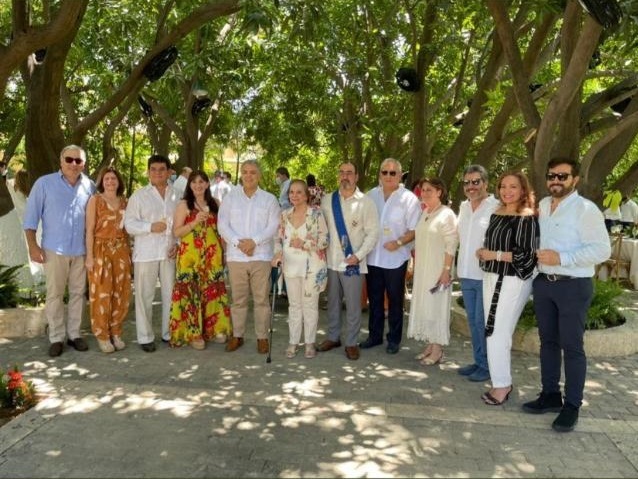 Amigos y familiares del condecorado acompañaron durante la ceremonia de entrega de la Gran Cruz de Boyacá.