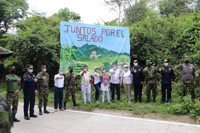 Hoy el corregimiento de El Salado es libre de minas antipersonal con la entrega de 12.733 metros cuadrados. Con esta entrega ya son 37 sectores de Carmen de Bolívar y se espera que toda la región esté libre de amenaza en mayo de 2022.