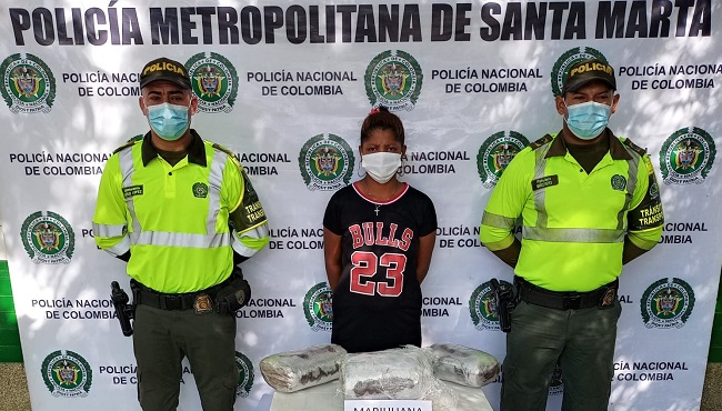 Madeleine Paola Salgado Correa, capturada por la Policía Metropolitana de Santa Marta.