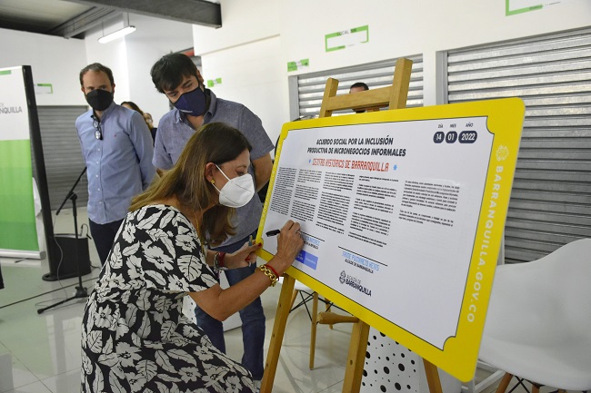 Así lo aseguró durante el evento 'Reactivación económica de Barranquilla: presentación de avances de la ruta de formalización de vendedores estacionarios y transformación urbana'. 
