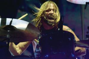 Hawkins fue también el baterista de gira de Sass Jordan y Alanis Morissette.