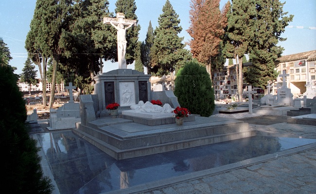 Foto referencia cementerio Nuestra Señora de la Salud del municipio de Sahagún (Córdoba).