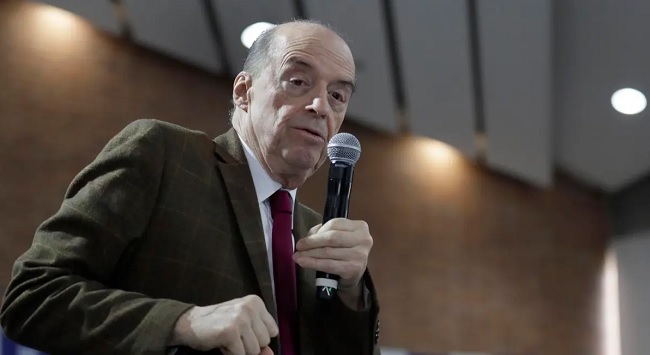 Álvaro Leyva.